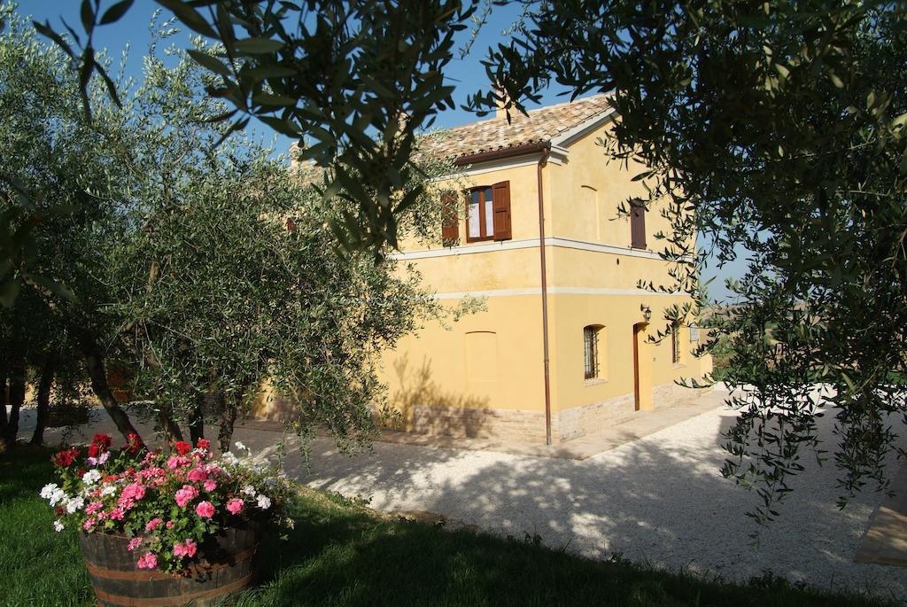 Agriturismo Al Crepuscolo Villa Recanati Exterior photo