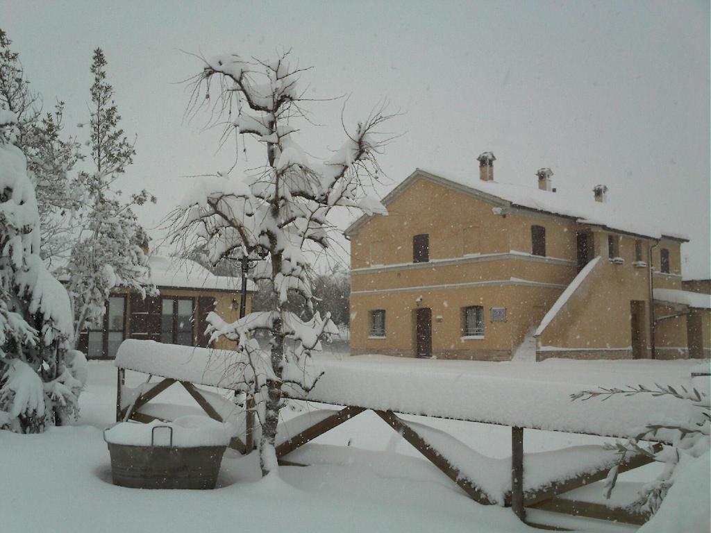 Agriturismo Al Crepuscolo Villa Recanati Exterior photo